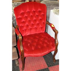 VICTORIAN QUEEN ANNE PLUSH CHAIR