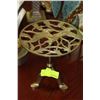 Image 1 : ESTATE BRASS PLANT STAND