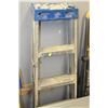 Image 1 : BON ALUMINUM 5' LADDER