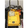 Image 1 : JOHN DEERE ELECTRIC PRESSURE WASHER WITH LANCE