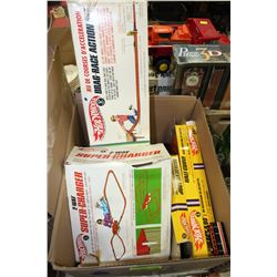 BOX OF VINTAGE HOT WHEELS COLLECTIBLES