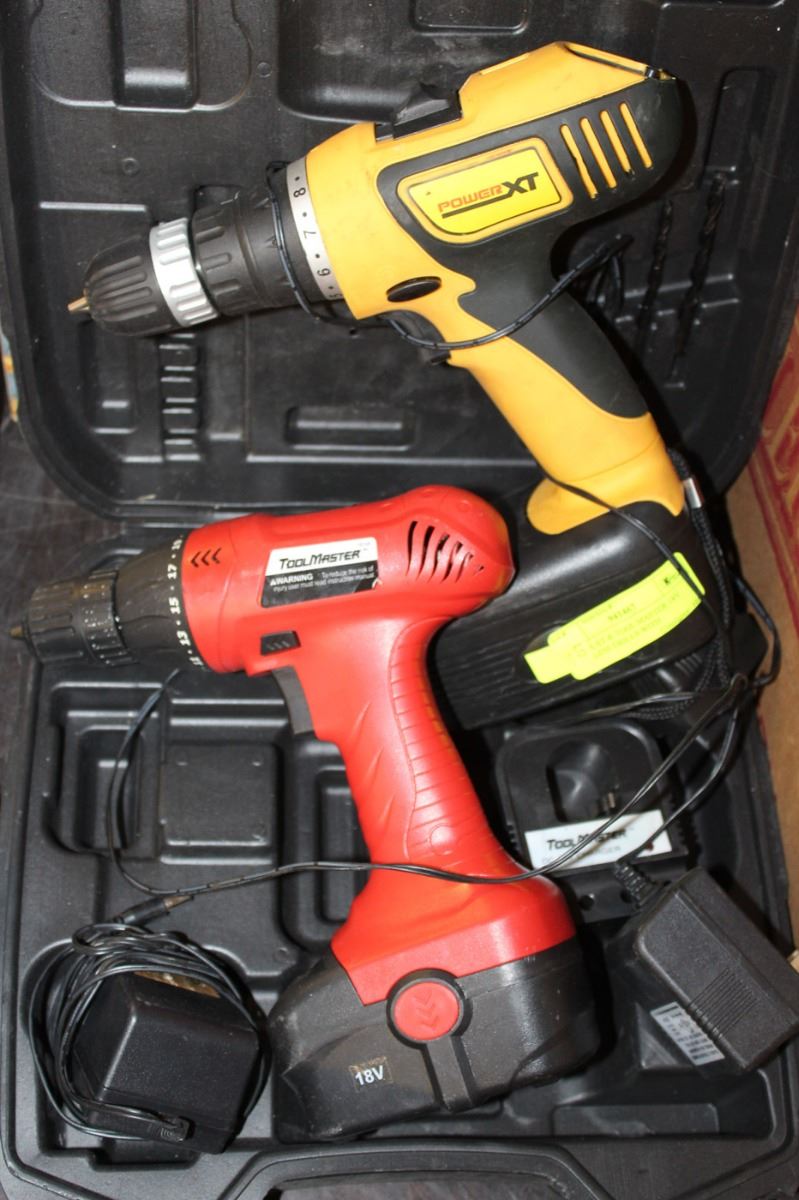 POWER XT & TOOL MASTER 18V CORDLESS DRILLS WITH