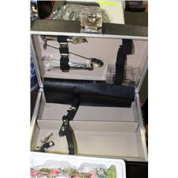 PORTABLE BAR CASE WITH CONTENTS