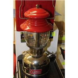 VINTAGE COLEMAN LANTERN