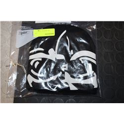 PACK OF 2 GLOW IN THE DARK HALLOWEEN MASKS