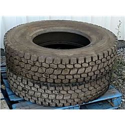 2 Truck tires Bridgestone 11R22.5 New