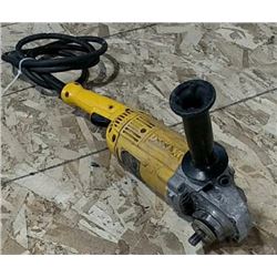 Dewalt 7" / 9"  angle sander grinder 6000 RPM