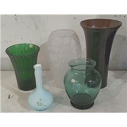 5 Vases