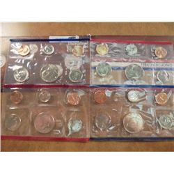 1984 & 1985 US MINT SETS P/D (WITH ENVELOPES)