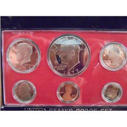 1977 US PROOF SET (WITH BOX)