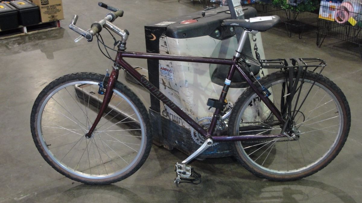 SPECIALIZED BURGUNDY 21SP MOUNTAIN BIKE - 23714129 1 SPECIALIZED BURGUNDY 21SP MOUNTAIN BIKE - 23714129 1