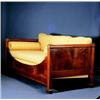 Image 1 : Cama arquitectónica Luis Felipe en nogal montado en bronce dorado. Trabajo francés, h.1820-30. Me...