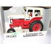 Image 1 : Special Edtion IH model 1066 Marking 5,000,000 Tractors