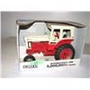 Image 2 : Special Edtion IH model 1066 Marking 5,000,000 Tractors