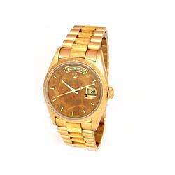 36mm Rolex 18K Yellow Gold Oyster Perpetual Daydate Watch. Wood Dial. 18K Yellow Gold Bark Finish Be