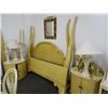 Image 1 : Henredon King Bed w/Dressers (No Marble) & Oval Nightstands