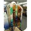 Image 1 : Parrot Motif 3-Panel Privacy Mirror