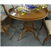 Image 1 : Mahogany Oval Paw Foot Side Table
