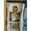 Image 2 : Masterpiece Porcelain Doll - Amber