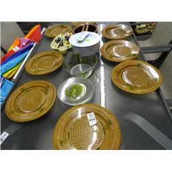 Outdoor Palm Tree Plates & Holders (Plastic)