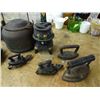 Image 2 : Cast Iron Salesman Sample Irons/Pots/Skillets