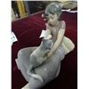 Image 2 : Lladro Nao "Girl With Kitten"