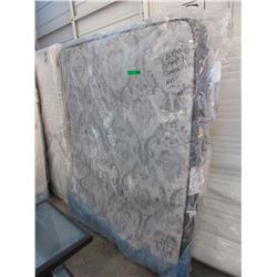 New - Queen size Simmons mattress