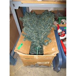Used imitation Christmas tree