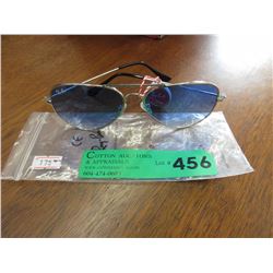 Ray-Ban aviator style sunglasses