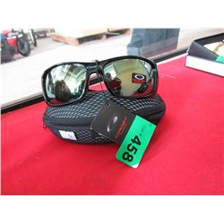 New Oakley sunglasses with case