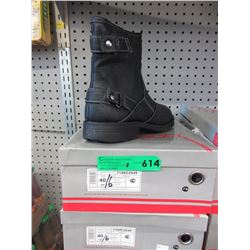 2 Pairs of new boots - Men's size 8