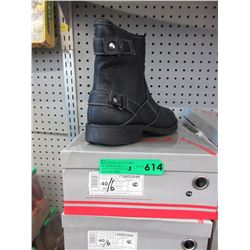 2 Pairs of new boots - Mens size 9