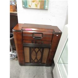Vintage "Westinghouse" floor standing radio