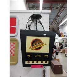 Canucks pendant lamp - used