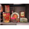 Image 1 : 12 Collectible tins