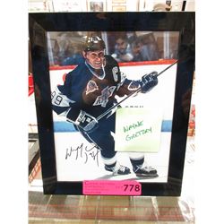 Autographed Wayne Gretzky photograph