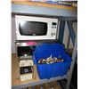 Image 1 : 2 Used microwaves 7 more