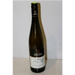 5 BOTTLES OF GIESEN RIESLING WHITE WINE