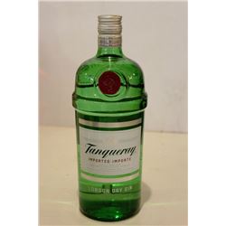 TANQUERAY IMPORTED LONDON DRY GIN