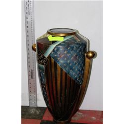 CONTEMPORARY ABSTRACT VASE