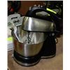Image 1 : HAMILTON BEACH HAND/STAND MIXER