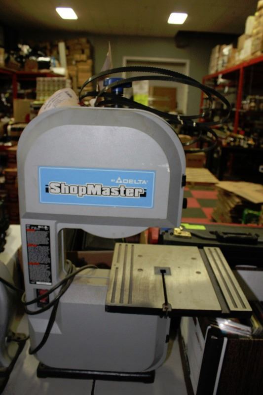DELTA SHOPMASTER BAND SAW WITH 4 NEW BLADES