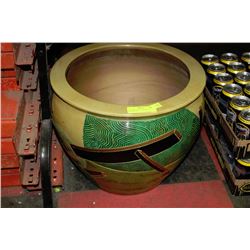 CONTEMPORARY ABSTRACT PLANTER, 18"