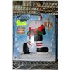 Image 1 : 7 FT BLOW UP HOCKEY SANTA