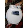 Image 1 : RONA TOILET SEAT