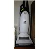 Image 1 : MIELE MISTRAL UPRIGHT VACUUM