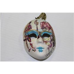 SMALL PORCELAIN MASK MADE IN ITALY