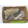Image 1 : BOX OF ASSORTED OLD ARROWHEADS