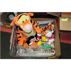 BOX W/ 3 LP DISNEY RECORDS, WALT DISNEY'S -