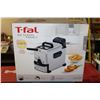 Image 1 : T-FAL EZ CLEAN FAMILY DEEP FRYER